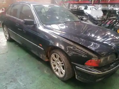 Veículo de Sucata bmw serie 5 berlina (e39) 525tds do ano 1999 alimentado 256t1
