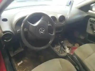 Veicolo di demolizione seat ibiza iii (6l1) 1.4 16v dell'anno 2002 alimentato aub