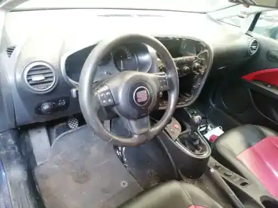 Véhicule à la ferraille seat leon (1p1) 1.9 tdi de l'année 2005 alimenté bkc