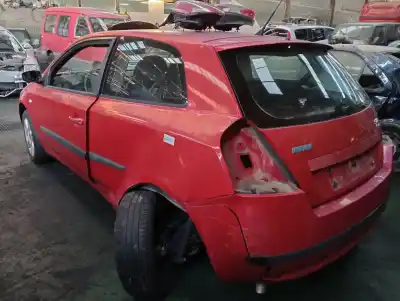 Veicolo di demolizione fiat stilo (192) 1.9 jtd cat dell'anno 2002 alimentato 192a1000