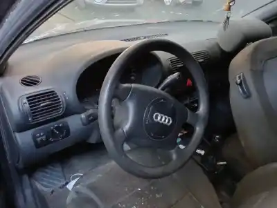 Veículo de Sucata audi a3 (8l) 1.9 tdi ambiente do ano 1997 alimentado agr