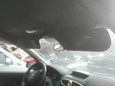 Véhicule à la ferraille renault clio iii 1.5 dci diesel de l'année 2007 alimenté k9k768