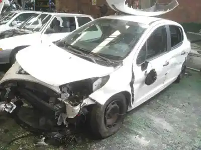 Veículo de Sucata peugeot 207 1.4 hdi do ano 2006 alimentado 8hz