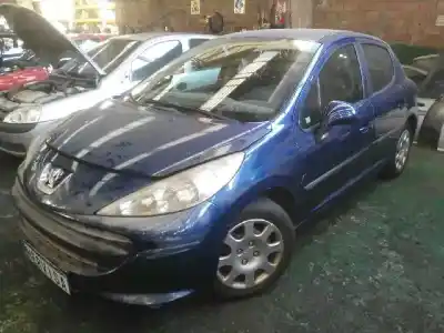 Veículo de Sucata peugeot 207 1.4 hdi do ano 2006 alimentado 8hz