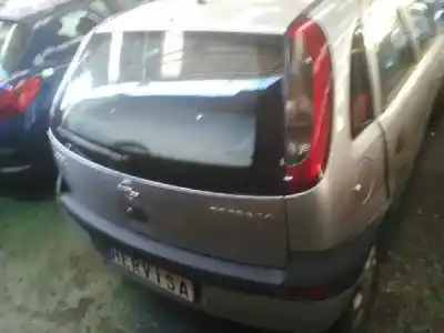 Veículo de Sucata opel corsa c elegance do ano 2000 alimentado z14xe