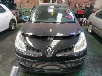 Veículo de Sucata RENAULT CLIO III 1.5 dCi Diesel do ano 2007 alimentado K9K768