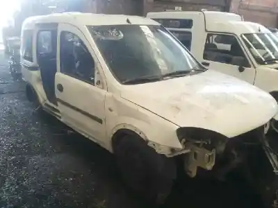 Veículo de Sucata opel combo familiar do ano 2003 alimentado y17dt