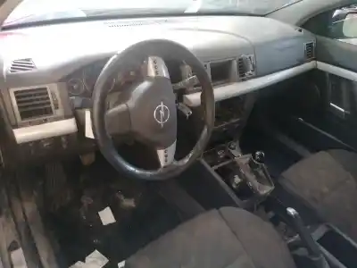 Vehículo de desguace opel vectra c berlina gts elegance del año 2004 con motor z19dth