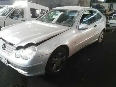 Vehicul casat mercedes                                           clase c (w203) sportcoupe                                                                                                                                                                                                                                  111951                                                                                                                                                                                                                                                     al anului 2001 alimentat 111951