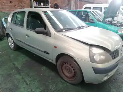 Scrapping Vehicle renault clio ii fase ii (b/cb0) 1.2 16v of the year 2002 powered d4f712