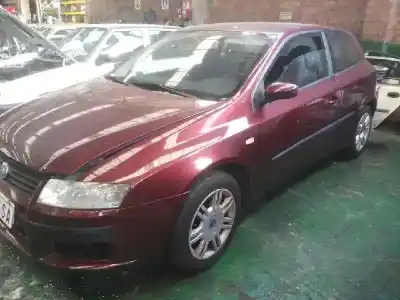 Vehicul casat fiat stilo (192) 1.9 jtd cat al anului 2002 alimentat 192a1000