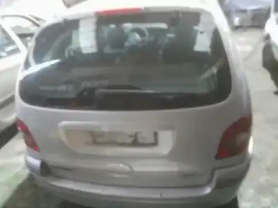 Scrapping Vehicle renault scenic (ja..) 1.9 dci authentique of the year 2001 powered f9q732