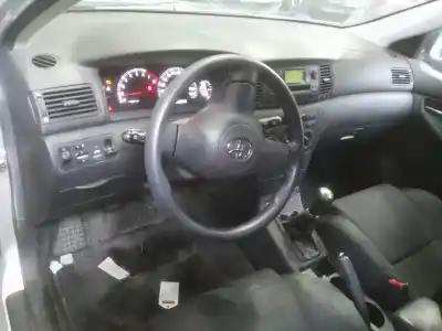 Veículo de Sucata toyota corolla (_e12_) 1.4 vvt-i (zze120_) do ano 2004 alimentado 4zzfe