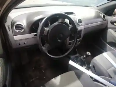 Veículo de Sucata chevrolet lacetti sx do ano 2006 alimentado f16d3