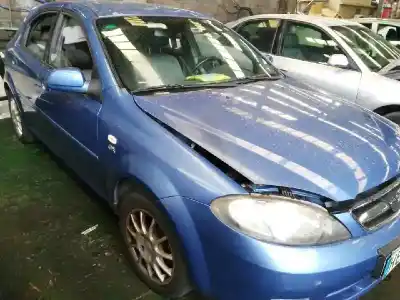 Veículo de Sucata chevrolet lacetti cdx do ano 2005 alimentado 
