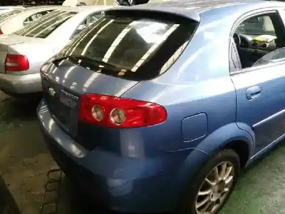 Veículo de Sucata chevrolet lacetti cdx do ano 2005 alimentado 