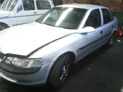 Véhicule à la ferraille opel                                               vectra b berlina                                                                                                                                                                                                                                           x16xel                                                                                                                                                                                                                                                     de l'année 1998 alimenté x16xel