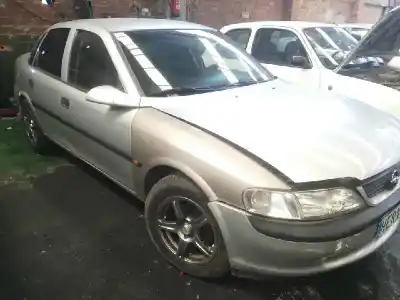 Véhicule à la ferraille opel                                               vectra b berlina                                                                                                                                                                                                                                           x16xel                                                                                                                                                                                                                                                     de l'année 1998 alimenté x16xel