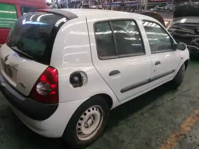 Scrapping Vehicle renault   of the year 2001 powered 