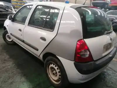 Scrapping Vehicle renault   of the year 2001 powered 