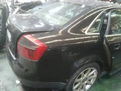 Veículo de Sucata audi a4 berlina (8e) 2.5 v6 24v tdi do ano 2000 alimentado 