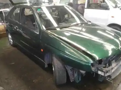 Veicolo di demolizione alfa romeo 146 1.6 16v cat dell'anno 1998 alimentato ar67601