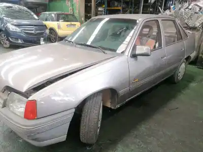Veículo de Sucata opel kadett e 1.6 do ano 1991 alimentado 16sv