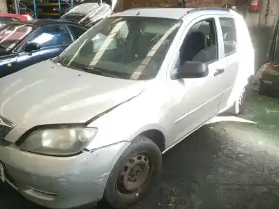 Veículo de Sucata mazda 2 berlina (dy) 1.2 active (55kw) do ano 2003 alimentado fuja