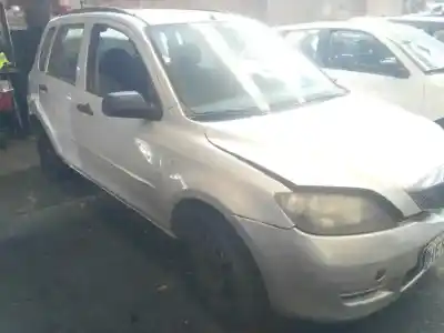 Veículo de Sucata mazda 2 berlina (dy) 1.2 active (55kw) do ano 2003 alimentado fuja