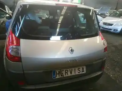 Veículo de Sucata renault scenic ii scenic 2 1.9 do ano 2006 alimentado f9q804