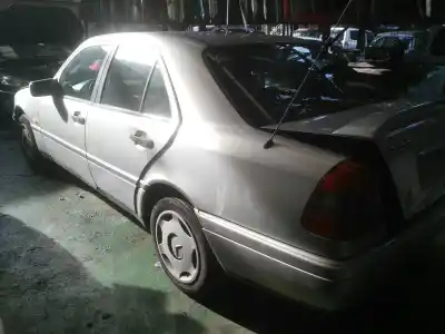 Sloopvoertuig mercedes                                           clase c (bm 202) berlina                                                                                                                                                                                                                                   605960                                                                                                                                                                                                                                                     van het jaar 1995 aangedreven 605960