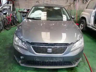 Scrapping Vehicle SEAT LEON (5F1) Style of the year 2014 powered CLHA