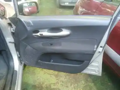 Veículo de Sucata toyota auris (_e15_) 1.4 d-4d (nde150_) do ano 2009 alimentado 1ndtv