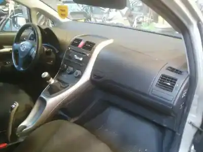 Veículo de Sucata toyota auris (_e15_) 1.4 d-4d (nde150_) do ano 2009 alimentado 1ndtv