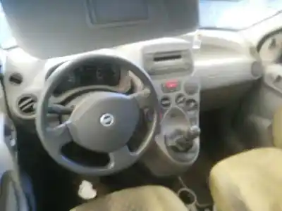 Veicolo di demolizione fiat panda (169) 1.2 8v dynamic dell'anno 2003 alimentato 188a4000
