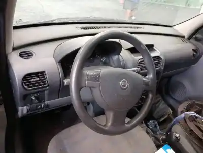 Veículo de Sucata opel combo familiar do ano 2003 alimentado y17dt