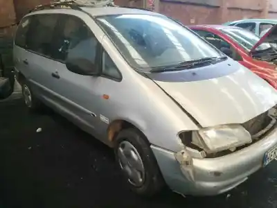 Scrapping Vehicle ford galaxy (vx) 2.0 dohc cat of the year 1996 powered 