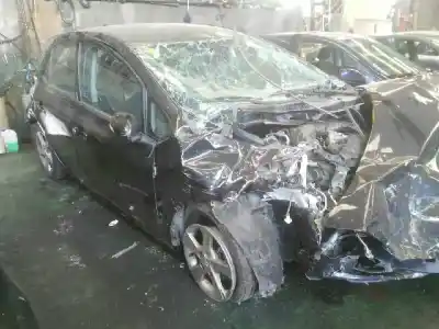 Scrapping Vehicle toyota auris (_e15_) 1.4 d-4d (nde150_) of the year 2010 powered 1ndtv