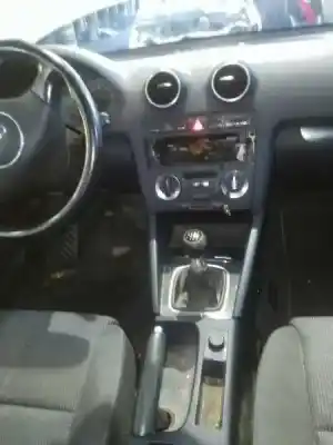 Sloopvoertuig audi a3 (8p) 2.0 tdi ambiente van het jaar 2003 aangedreven bkd