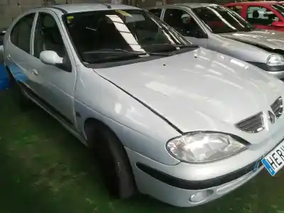 Scrapping Vehicle renault megane i fase 2 berlina (ba0) 1.9 dti diesel 80 cv / 59 kw of the year 2002 powered f9q744