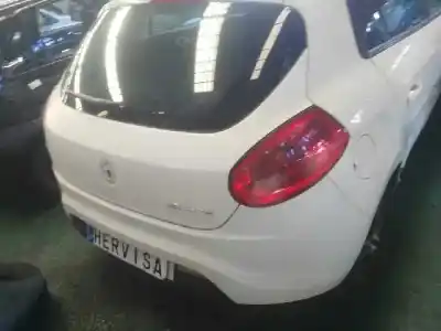 Veicolo di demolizione fiat bravo ii (198_) 1.4 (198axa1b) dell'anno 2011 alimentato 192b2000