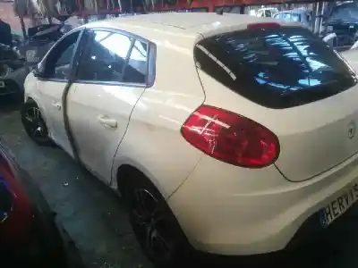 Veicolo di demolizione fiat bravo ii (198_) 1.4 (198axa1b) dell'anno 2011 alimentato 192b2000