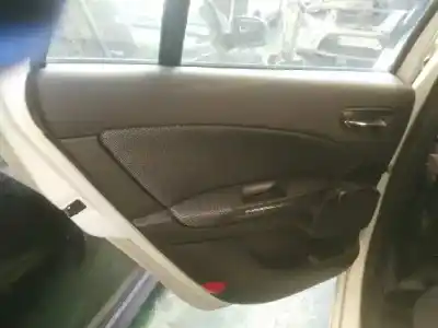 Veicolo di demolizione fiat bravo ii (198_) 1.4 (198axa1b) dell'anno 2011 alimentato 192b2000