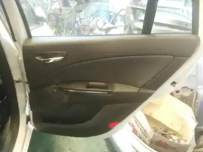 Veicolo di demolizione fiat bravo ii (198_) 1.4 (198axa1b) dell'anno 2011 alimentato 192b2000