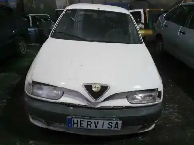 Veicolo di demolizione ALFA ROMEO 146 1.6 CAT dell'anno 1995 alimentato AR33201