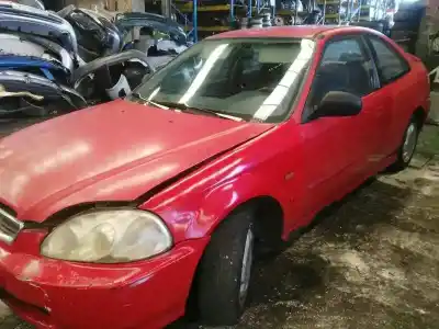 Veicolo di demolizione honda civic coupe (ej6/8) 1.6 sr (ej8) dell'anno 1997 alimentato d16y8