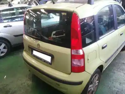 Veicolo di demolizione fiat panda (169) 1.2 8v dynamic dell'anno 2004 alimentato 188a4000