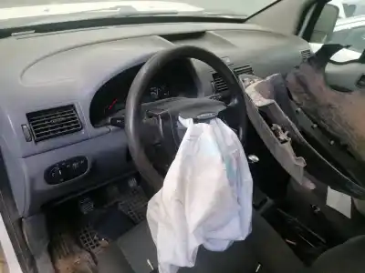 Veículo de Sucata ford transit connect (tc7) 1.8 tdci cat do ano 2004 alimentado bhpa