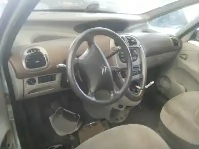 Veículo de Sucata citroen xsara picasso 1.6 hdi sx do ano 2005 alimentado 9hy