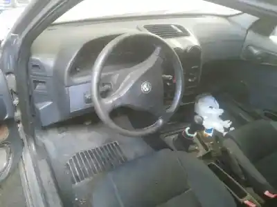 Veicolo di demolizione alfa romeo 146 1.4 t.spark dell'anno 1997 alimentato ar33503